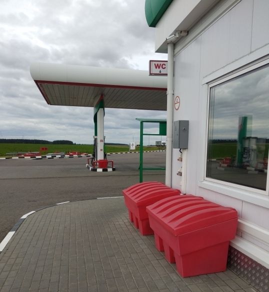 Пластиковые пожарные ящики Чистоград на автозаправочных станциях АЗС города